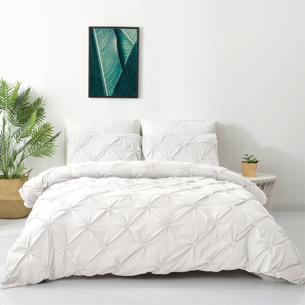 Dreamfields Diamond Embroidery Pintuck Snow Design Quilt Doona Duvet Cover Set